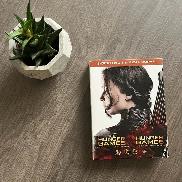 The Hunger Games Boxed Collection DVD Set (with Digital Copies included) - Picture 1 of 7